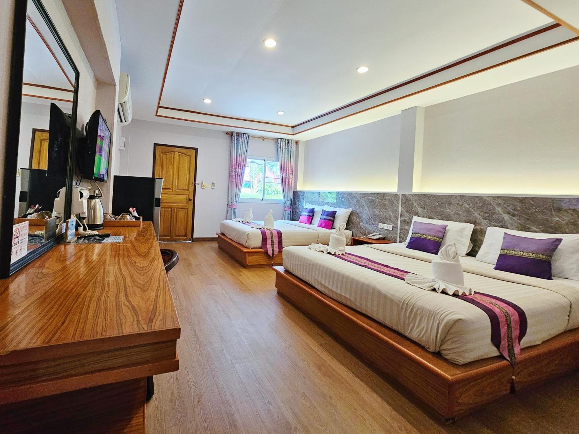 Phaithong Sotel Resort Chalong Dış mekan fotoğraf