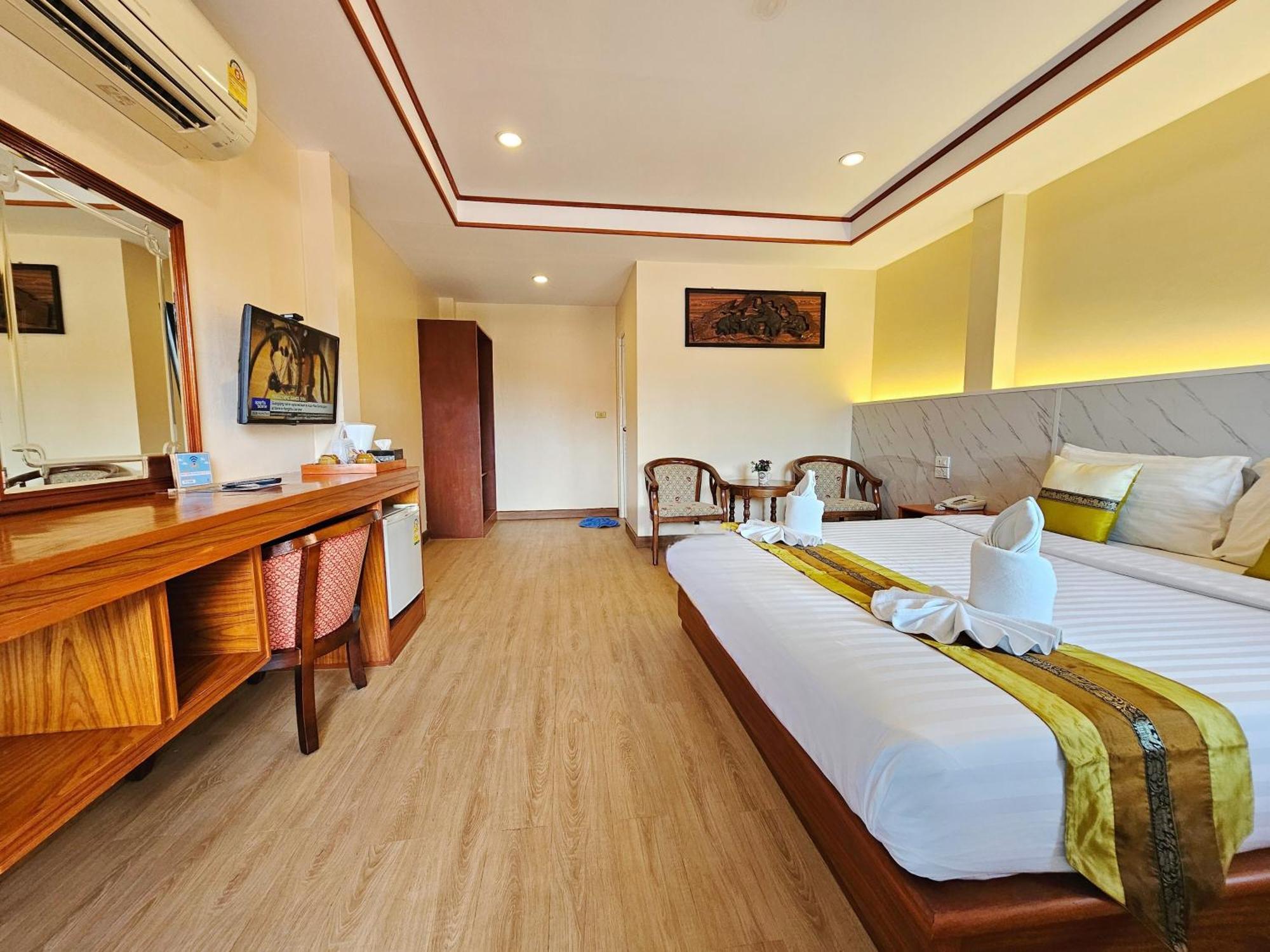 Phaithong Sotel Resort Chalong Dış mekan fotoğraf