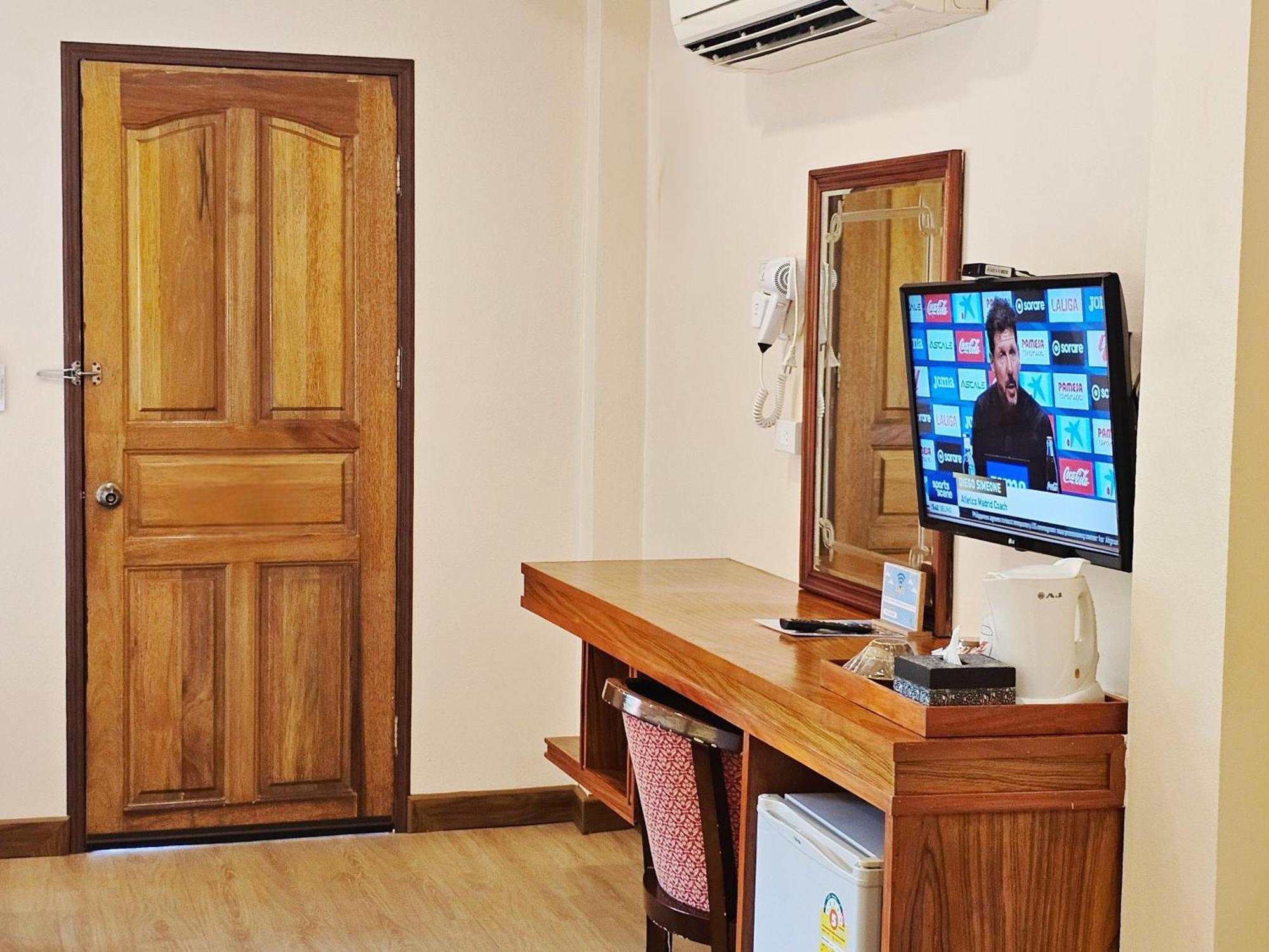 Phaithong Sotel Resort Chalong Dış mekan fotoğraf