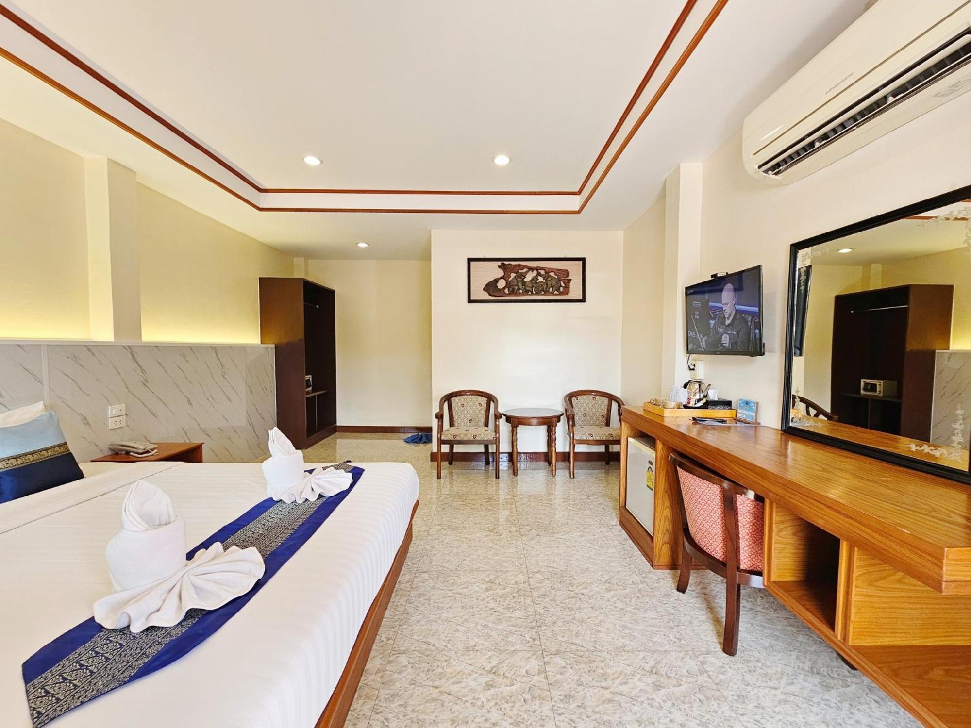 Phaithong Sotel Resort Chalong Dış mekan fotoğraf